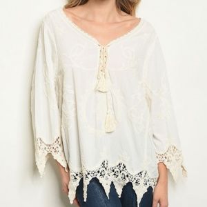 LAST 1! Crochet & Embroided top in Ivory
